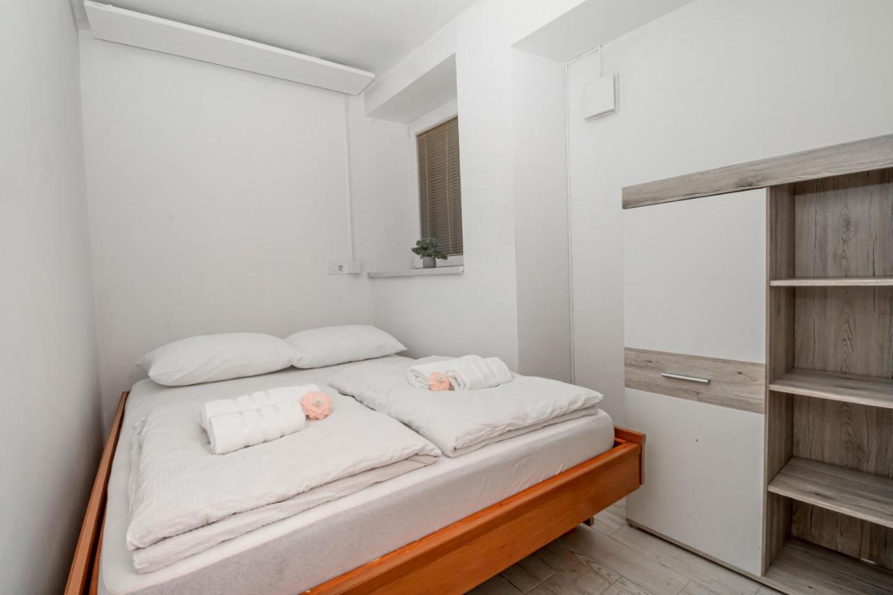 Sml Apartments 2 Izola Exterior photo